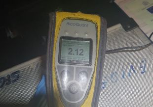 Detingut un conductor novell que multiplicava per 14 la taxa màxima permesa d'alcohol a Platja d'Aro