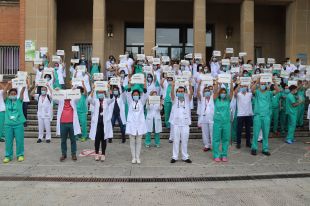 Protesta dels metges del Trueta per demanar descansos i que l'ICS els doni dies per escreix de jornada