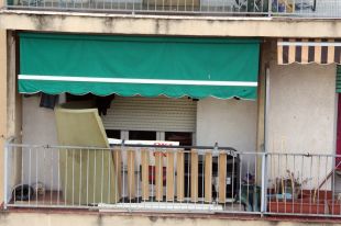 Salt vol eliminar els amuntegaments en alguns balcons per evitar problemes de seguretat i salubritat