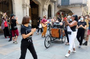 Les arts de carrer es reivindiquen per recuperar l'espai públic