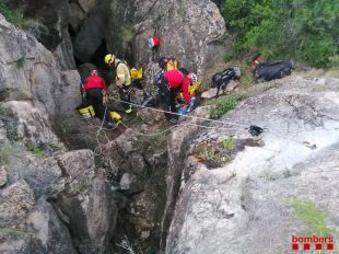 Rescaten una dona accidentada a la cova del Rec de Ses Gralles a Begur