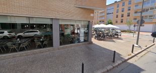 El responsable d'un bar de Girona demanda dues veïnes que diu l'acusen falsament