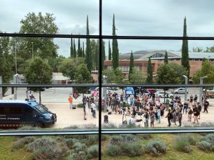 Concentració i crítiques al ''racisme institucional'' cap als dos joves jutjats pels disturbis postsentència a Girona
