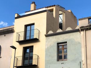 Figueres obre expedient a l'alcalde de Vilabertran per fer obres sense permís a dos pisos davant del Museu Dalí