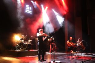 L'Auditori de Girona ovaciona Blaumut que porta un concert ''íntim i proper'' al Festival Strenes