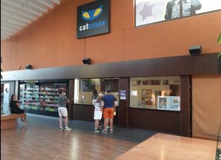 El TSJC permet obrir cinemes, gimnasos i equipaments esportius però manté tancat l'oci nocturn