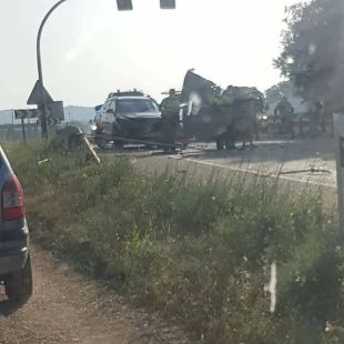Tallada l'N-II a Bàscara per un xoc entre dos turismes i una furgoneta