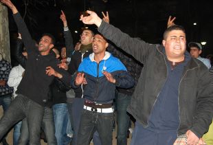 Uns 200 immigrants es manifesten a Salt contra el racisme i els controls policials
