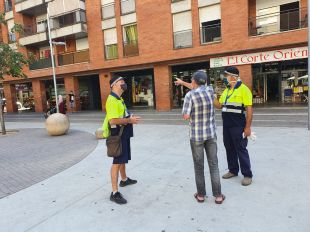 Salt intensifica els controls i la Policia Local interposa 25 multes en 72 hores per no dur la mascareta