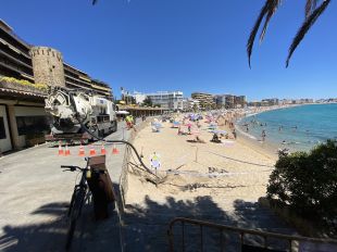 Un restaurant connecta erròniament la canonada d'aigües residuals i les aboca a la platja de Torre Valentina