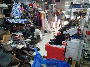 Intervinguts més de 1.600 productes de luxe falsificats per un valor de 330.000 euros a Lloret i l'Estartit