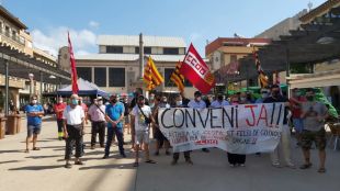 Els treballadors de la recollida d'escombraries de Sant Feliu de Guíxols protesten per reclamar un nou conveni