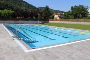 Sant Joan de les Abadesses tanca la piscina municipal per quatre brots de covid-19 en els últims dies