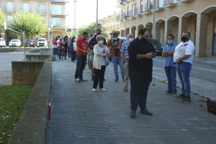 Comença el cribratge massiu a Sant Joan de les Abadesses amb bona afluència de participants