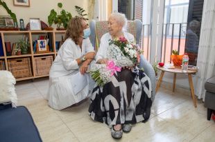La veïna de Girona, Pilar Giménez, compleix 100 anys