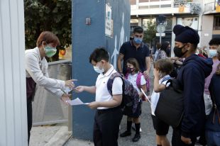 Un investigador aposta per tancar les escoles dues o tres setmanes