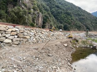 Endesa repara els danys causats pel Gloria a la carretera del pantà de Susqueda