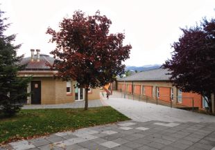 53 centres educatius i 76 grups afectats per coronavirus a la província de Girona