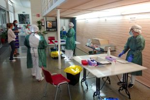 Salut fa un cribratge selectiu i recull 150 mostres al centre cívic Onyar de Girona
