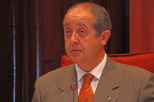 ICV diu que Puig ha fet 'el ridícul' amb el cas Crespo i el PSC l'acusa de tenir la boca 'massa gran'