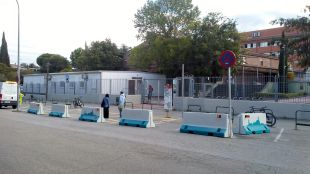 Girona amplia els espais per a vianants en vuit centres educatius per garantir la distància de seguretat