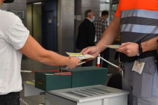 L'Hospital de Blanes fixa un sistema de control amb targeta per garantir un acompanyant per pacient 