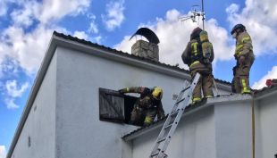 S'incendia l'aïllament del fals sostre d'una casa a Maçanet de la Selva