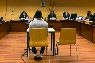 Jutgen un acusat de violar, maltractar, agredir i amenaçar la parella durant tres mesos a Vidreres