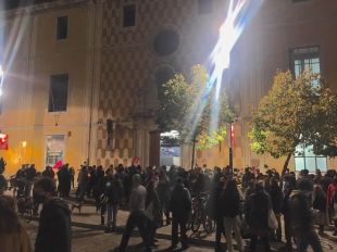 150 professionals de la Cultura protesten a Girona per reclamar ajudes ''reals''