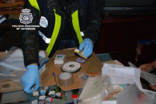 Desmantellen un grup dedicat a la falsificació de contractes de treball per aconseguir l'atur