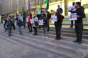 Una trentena de professors exigeixen des de Girona més recursos contra la pandèmia a Educació