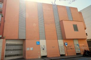 Enxampen 'in fraganti' un encaputxat quan intentava robar al CAP de Blanes