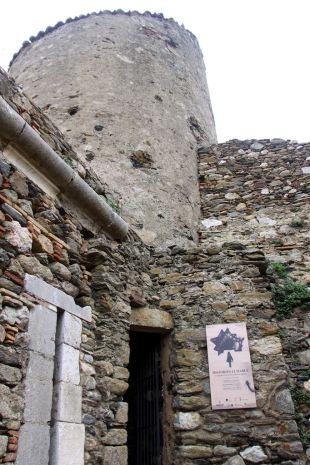 La Ciutadella de Roses obre una torre del segle XIX per explicar la seva història més recent 