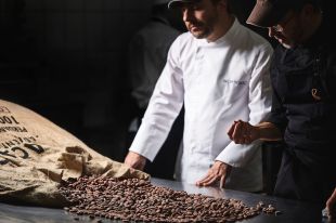 Casa Cacao destinarà part dels beneficis de la venda de torrons a l'Oncolliga Girona