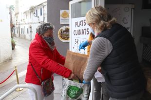 Un obrador de pastisseria de Tossa de Mar reparteix 311 menús a famílies vulnerables