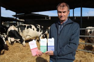 La cooperativa Lletera de Campllong crea la seva pròpia marca de llet