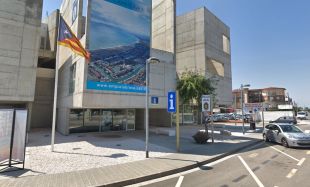 Detingut un home per intentar agredir sexualment una dona enmig del carrer a Castelló d'Empúries