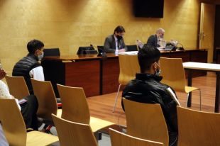Un any i mig de presó per als dos acusats de tirar pedres contra els Mossos a Girona 