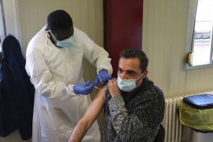 200.000 gironins ja han rebut la primera dosi de la vacuna contra la covid-19