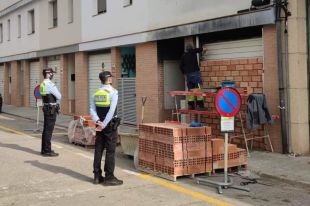 Figueres tapia els accessos d'una casa de la Marca de l'Ham en mal estat 