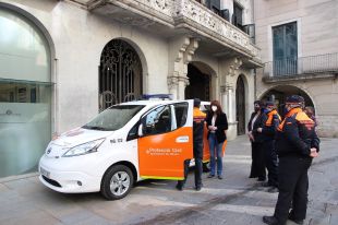 Girona adquireix un vehicle elèctric per a l’Associació de Voluntaris de Protecció Civil