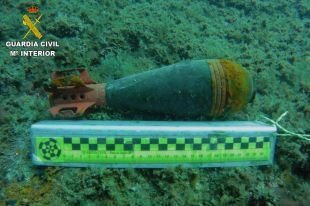 Troben un contenidor explosiu a la cala Caials de Cadaqués