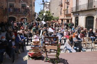 Calonge viu un Sant Jordi ''singular i global''