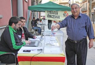 Blanes obre els vuit col·legis electorals per votar a la consulta sobre la independència 