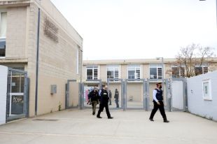 Internen durant quatre mesos el menor que va apunyalar una professora a l'institut de Vidreres 