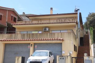 Mor el nen d'un any i mig que ahir va caure per un balcó a Agullana