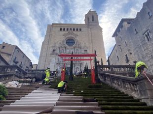 Girona ultima els muntatges del primer Temps de Flors ''a cel obert'' adaptat a la pandèmia