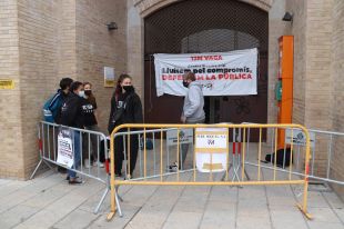 Piquets informatius bloquegen les facultats de la UdG en la jornada de vaga estudiantil