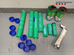 Dos detinguts a Palamós per provocar desordres públics llençant bengales al carrer i contra edificis