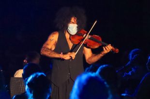 'Sold out' d'Ara Malikian, José Luis Perales, Taburete i Hombres G a Cap Roig